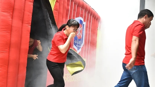 安全同行 | 營銷中心開展消防安全實(shí)戰(zhàn)演練